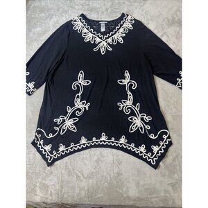Catherine’s Women’s 2X Tunic Top Black White Embroidered Asymmetrical Hem Boho